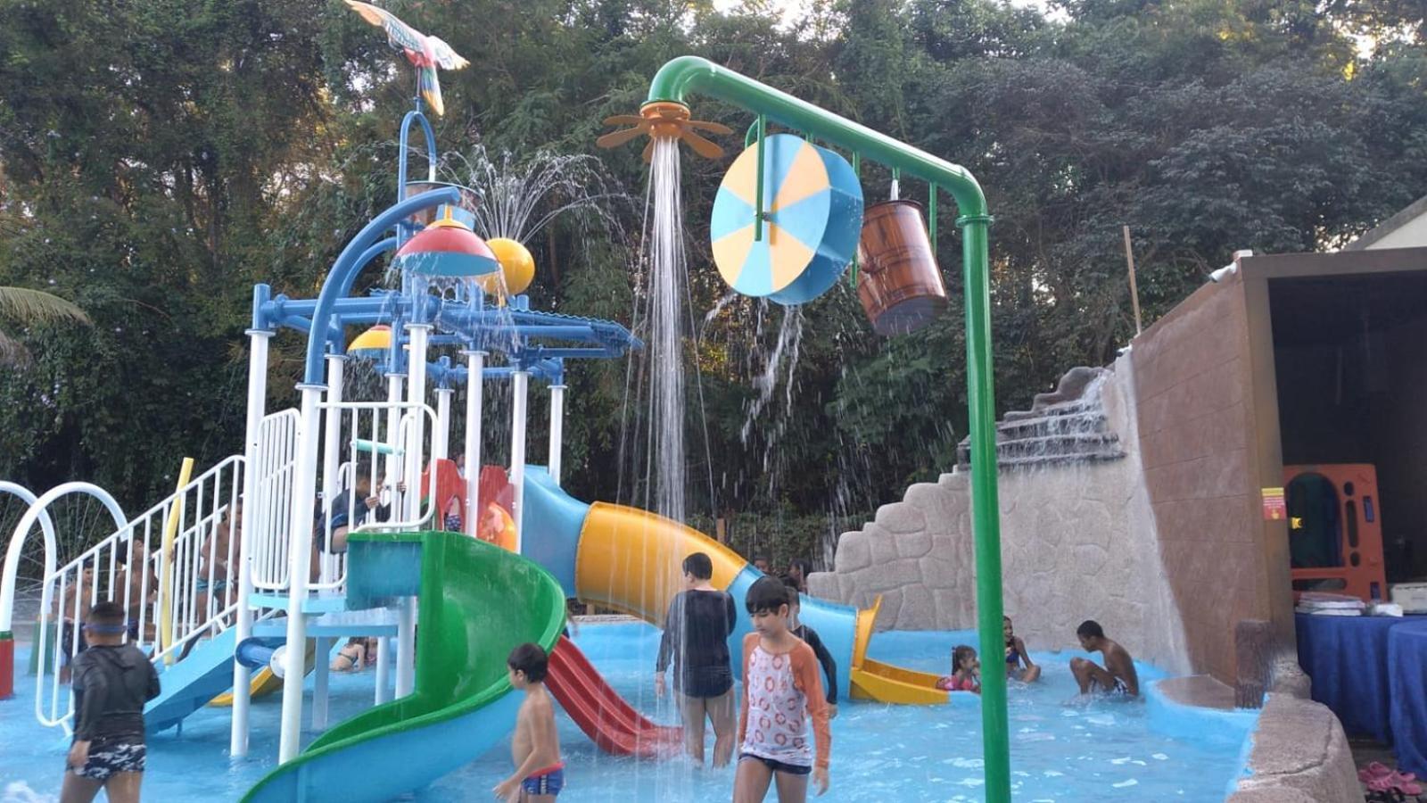 Belo No Aldeia Do Em * Caldas Novas